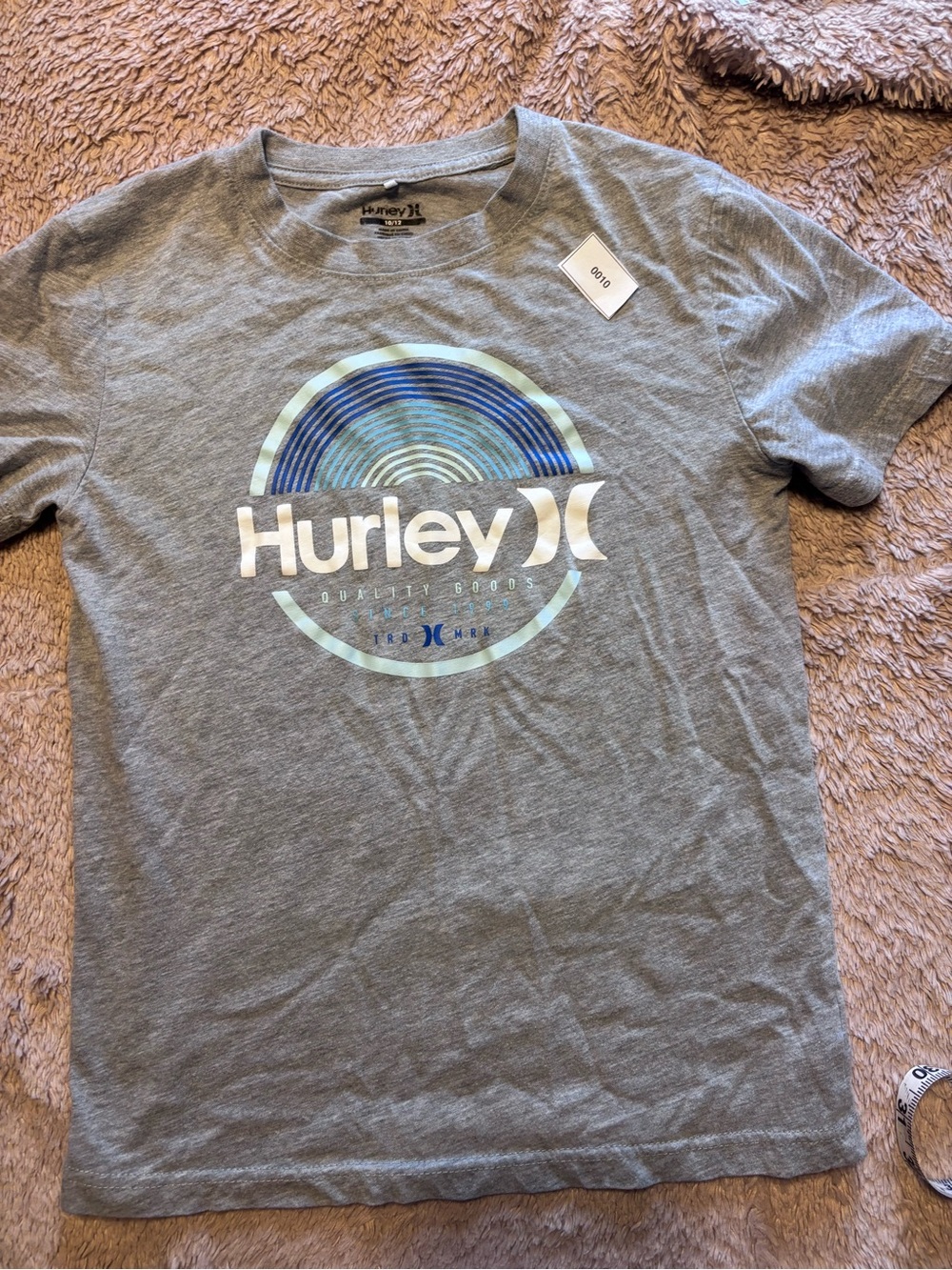 Hurley Gray Short-Sleeve Logo Tee with Blue Accent